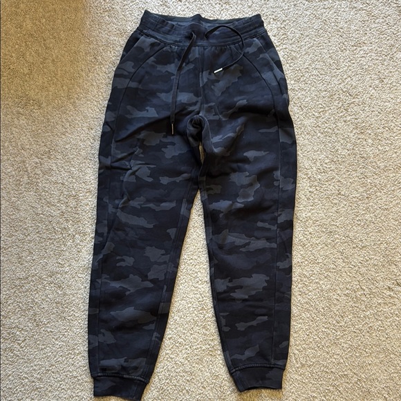 lululemon athletica Pants - Lululemon Scuba Joggers 4